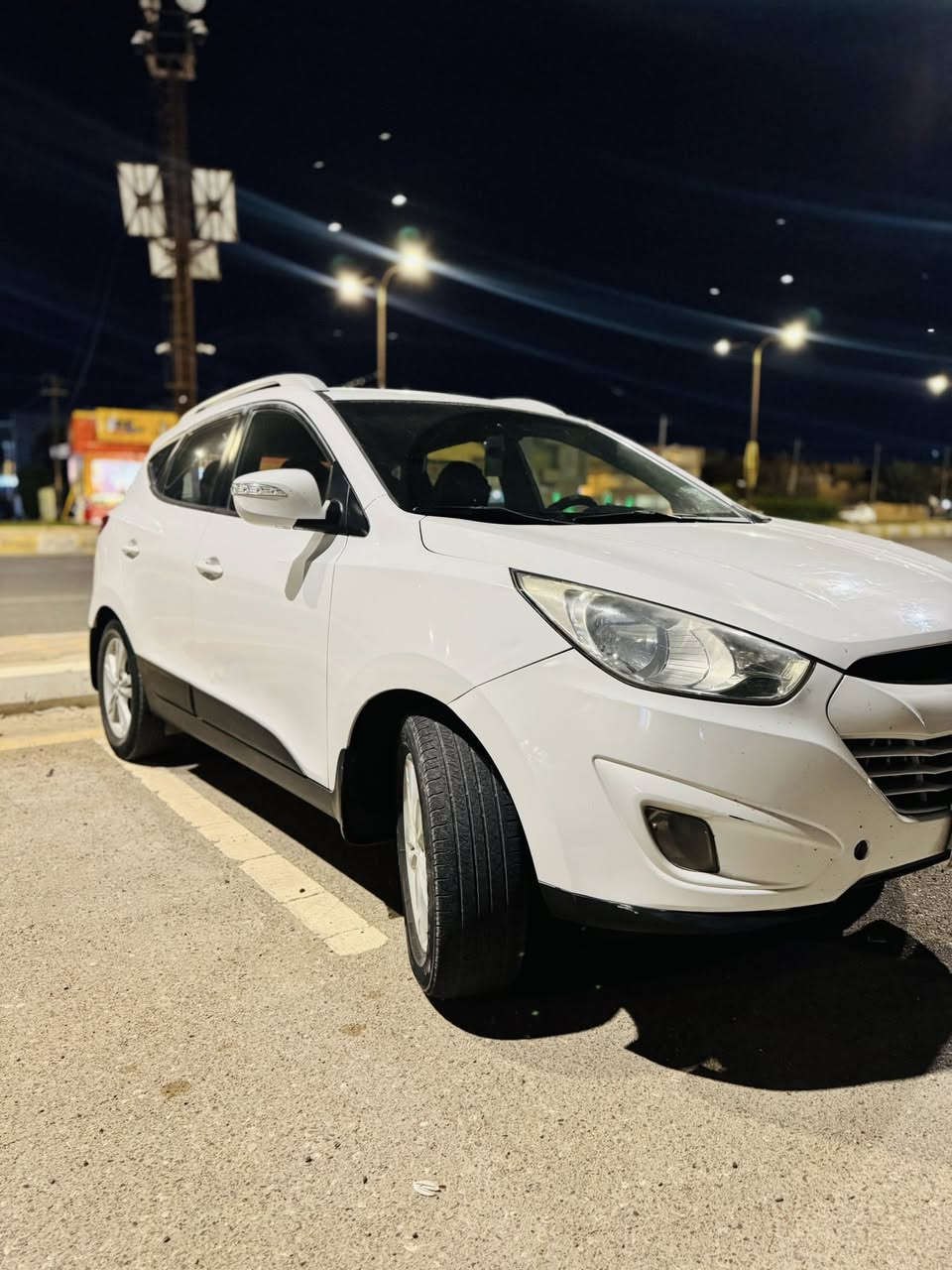 توسان. 2012 وارد خليجي سياره نص فول 

مكينه 2000 دوش 

تحكم ستيرن 

اشاير مري 

رقم بغداد 

سياره حلوه وكاعده مابيها اي نقص فقط بيها صبغ بونيد اثر جراد 

مكان السياره الانبار الفلوجة

السعر 130 

***********
