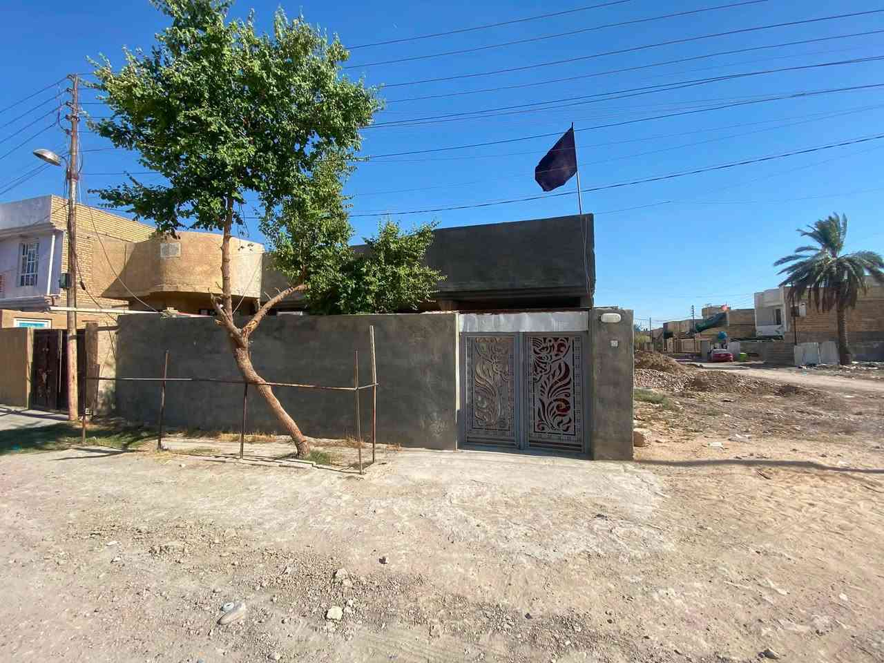 بيت للبيع 200متر استفسارعلى الواتساب ***********
