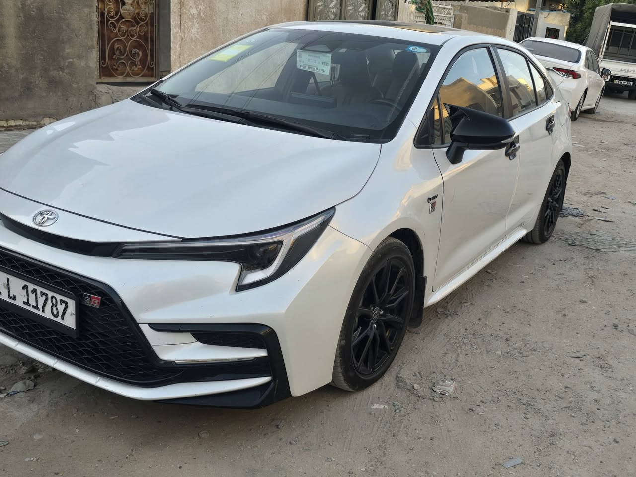 السلام عليكم كورلا  هايبرد موديل ٢٥ s بلاك ادشن ماشيه ٢٠ الف جديده بسمي  مراوس فقط بكورلا ساز بانزين موديل ٢٢ او ٢٣ ٢٤ ومنختلف رقمي ***********
