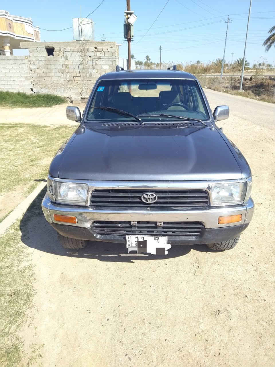 تيوتا هايلوكس ستيشن(سورف) 1995 بغداد هزه جديده سنويه للـ 2030 بإسمي،  مكينة VVti  بيها لا ستيك ولف تنقيص بسيط ودخان ابيض في بداية التشغيل ولما تحمى يگطع صوت المكينه صافي ونشط. حداديه مضبوطه.
*********** اتصال واتساب ايضا. 
الانبار الكرمة / السعر 58 وبيها مجال. 
السياره حلوه ومتعوب عليها.
