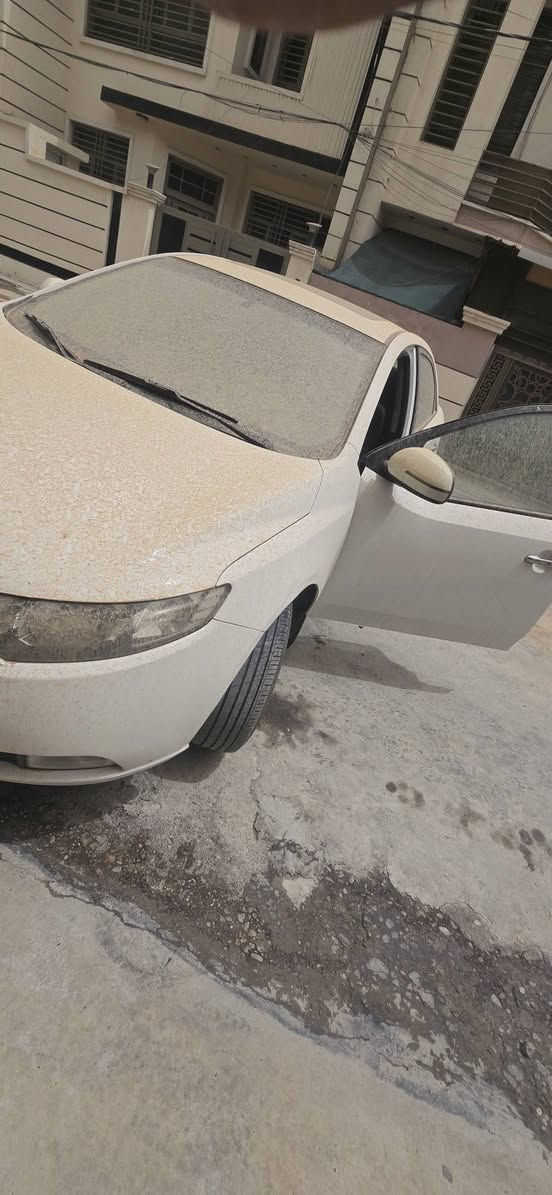 كيا سيراتو ٢٠١١ فول بيها قطعه وحده بدون داخل 
باب عكس سايق.فقط جاهزة وبيها مجال للشراي*********** بغداد, العراق
