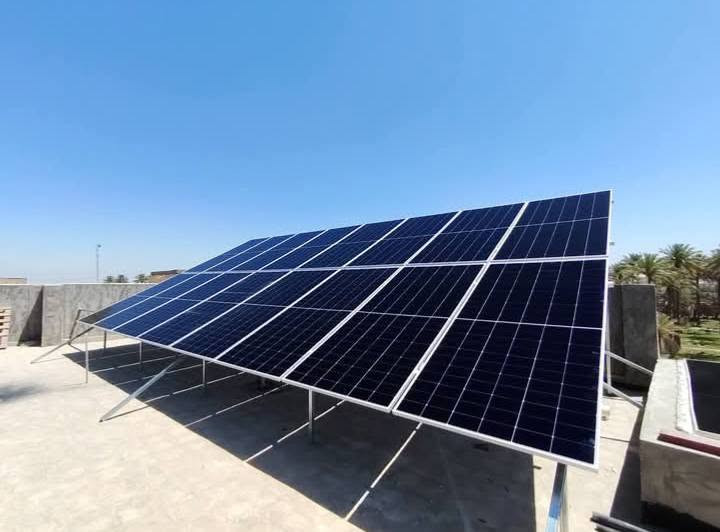 ⚡⚡⚡    طاقة شمسيه      ⚡⚡⚡

☀️ تم بعون الله إكمال وتنصيب منظومة طاقة شمسية متكاملة بقدرة 40 أمبير نهاري و40 أمبير ليلي، لتوفير طاقة مستقرة وكفاءة عالية في التشغيل وتغطية الأحمال الكهربائية على مدار اليوم.
🔋 تم اختيار وتجهيز المكونات بعناية لضمان أفضل أداء واعتمادية، مع تنفيذ احترافي ومتابعة دقيقة لجميع مراحل التنصيب.
👨‍🔧 إشراف وتنفيذ: المهندس محمد زياد
📞 ***********
نسأل الله أن تكون مصدر خير وبركة لأصحابها، مع تمنياتنا بدوام الطاقة والاستقرار.
#الطاقة_الشمسية #منظومات_شمسية #محمد_زياد #طاقة_بديلة #طاقة_نظيفة #SolarEnergy

