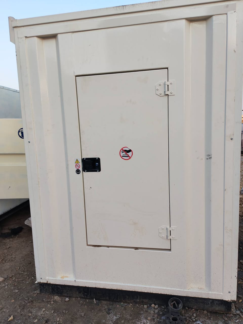 معروض للبيع مولد اشتاير كاتم 350كيفي جديد عنوان بغداد رقم الهاتف ***********
