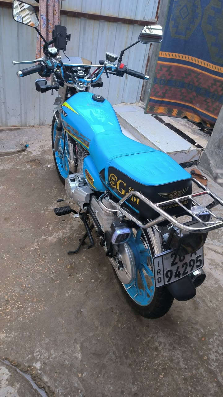 سلام عليكم دراجه سيفان  مديل 2026 دراجه جديده حيل محرك 200رقم نجف وسنويه ماخذه من العارضي سنويه بسمهم تروح ويا كبل تحوله  مكان الدراجه نجف / سعر مليون وخمسيمه وخمسين 1550بيه مجال رقمي***********
