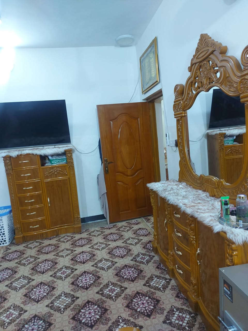 السلام عليكم ورحمه الله
غرفه صاج طابقين جديده جدا استعمال قليل السعر 2 وربع وبيها مجال . المكان النجف


**إذا كنت صاحب هذا الإعلان وتريد حذفه لأي سبب، رجاءا أرسل رسالة إلى الدعم الفني**