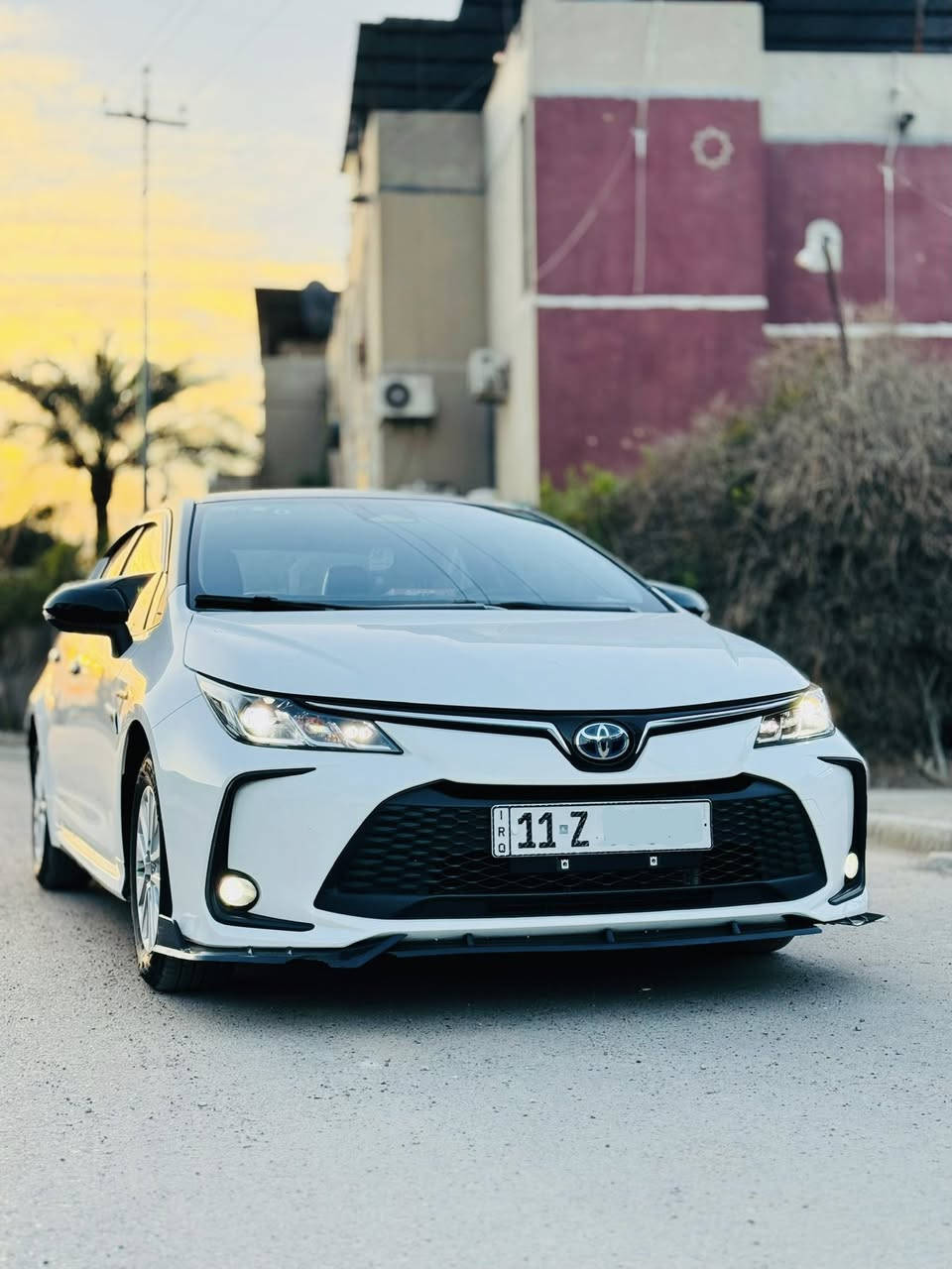 سلام عليكم كورلا 2024 هايبرد ماشيه 33 على وضع وكالة جديده جدا ً. ومصروف عليها هواي كلش مكفوله كفالة عامة من كلشي عدة رصعة  صغير مغلفه عازل ضوضاء وعازل حراري للجام  ومدوشمة ارضية وصندوك جلد اصلي وعليها انارة داخلية تفاعلية مع سماعات وداخل شغل كاربون فايبر  وبعد هواي امور اسف على اطالة بس يشتري علمود يعرف
مواصفات 
🔹بصمة 
🔹اشاير بل مري 
🔹لايت زينون +كشافات زينون 
🔹ماطور لايت (يصعد وينزل )
🔹اوتو لايت عالي
🔹اوتو هولد 
🔹سايد بريك بصمة ذكي 
🔹زر EV  
🔹وضعيات قيادة 
🔹داخل جلد 
🔹دركة خياط 
🔹بك لايت لد +سبايدر 
🔹تبريد ❄️ ثلج  قطعتين 
🔹اكواب حار بارد 
🔹شاشة كار بلي بلوتوث 
🔹عدادات دجتل 
🔹قيادة ذاتية +رادار 
🔹تحذير عند خروج عند مسار +بريك ذاتي عند حاجة 
🔹منافذ طاقة امامية وخلفية 
🔹ويل كب 
مكاني حي جهاد اربع شوارع  
*********** 🔹
