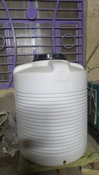 للبيع تانكي نضيف ابوالالف السعر50رقم الهاتف 07812182999