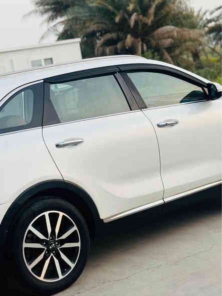 سورنتو 2015 شكل ال 2016 رقم بغداد تحويل مباشر 
السياره خليجي مكفوله كفاله عامه لا صبغ ولا فتح 
مكينه  6سلندر  ما مفتوحه لا تنقيص ولا تبخير 
  7راكب 3قطع تبريد 
بصمه تشغيل وابواب 
بردات خلفيه 
حساسات امامي وخلفي كامره 
كشنات جلد وتحكم كهربائي 
سياره جاهزه ما تصرف عليه أبد 
السعر : $198  
مكاني ؛ ذي قار : المركز
رقم : *********** الرفاعي
