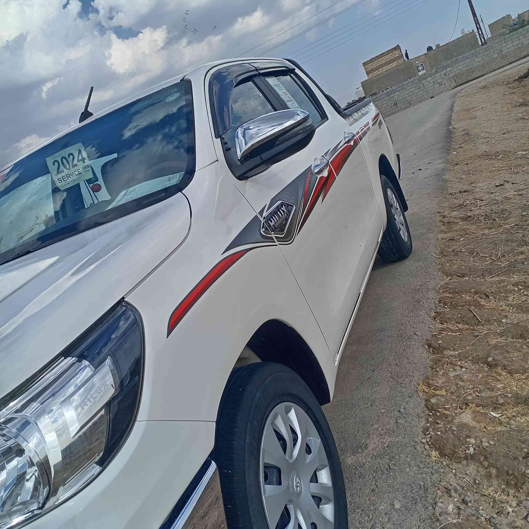 السلام عليكم بيكم هيلوكس للبيع مكفول كفالة عامه ماشيه 62رقم اربيل كير عادي السعر 240العنون البصره قضاء المدينه اتصل على الرقم،***********
