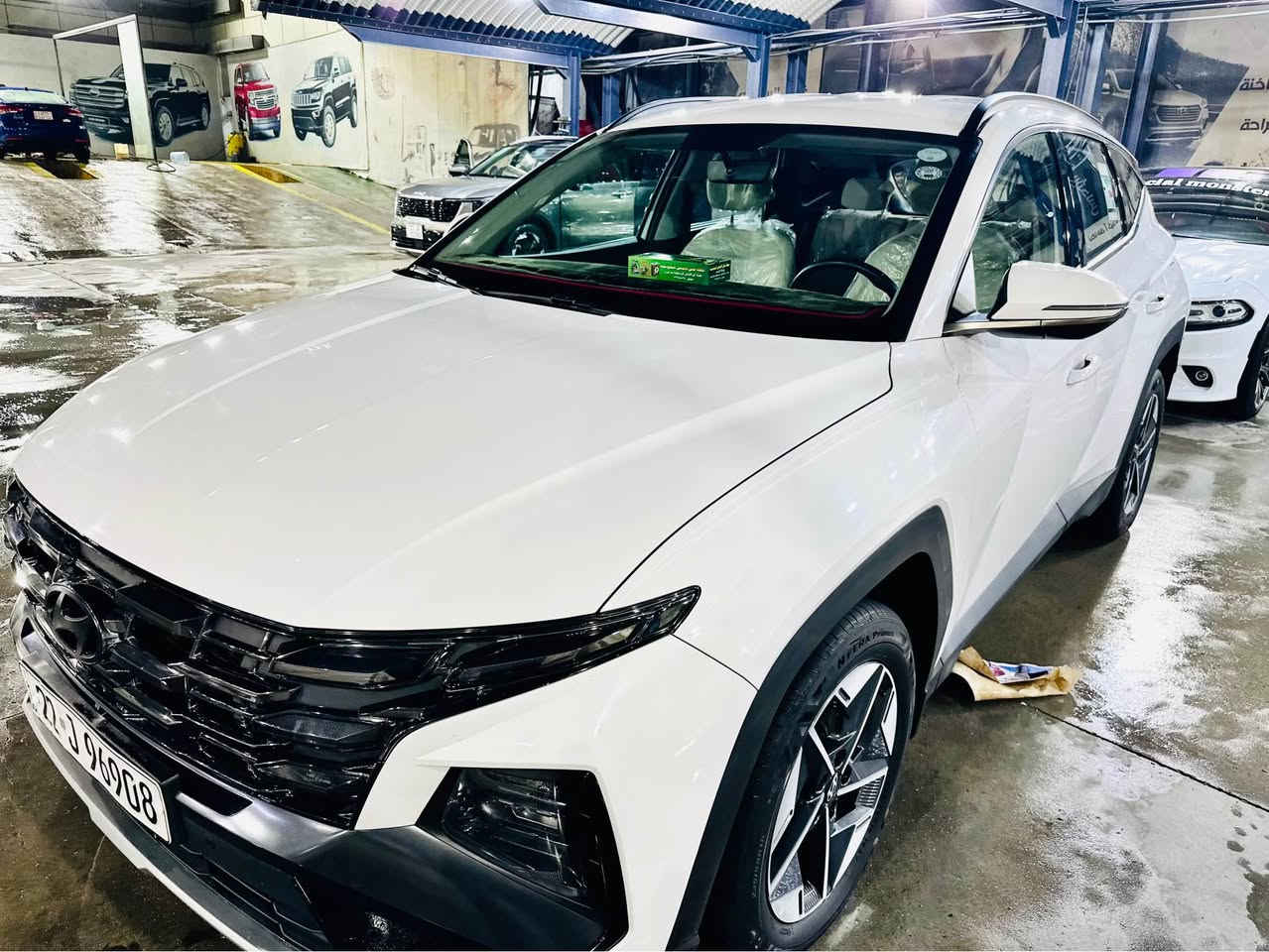 السلام عليكم ***********
توسان 2025
فول مواصفات عدا البانورما 
رقم اربيل وكاله او تحويل ثاني يوم 
كفاله عامه من كلشي حتى من الرصعه 
ماشيه 20 الف فقط ع وضع الزيرو السياره 
مكانها البصره دور الضباط 
سعرها 230 بي مجال قليل 
*********** ابو الخصيب, البصرة
