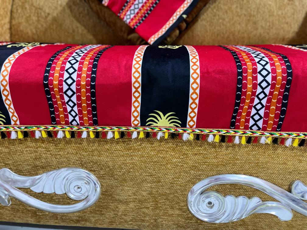 مفرش تخم كامل رمضاني مع 6 وجه كوشايه و مفرش طلبه
مع مفرش طبله البصرة, العراق


**إذا كنت صاحب هذا الإعلان وتريد حذفه لأي سبب، رجاءا أرسل رسالة إلى الدعم الفني**