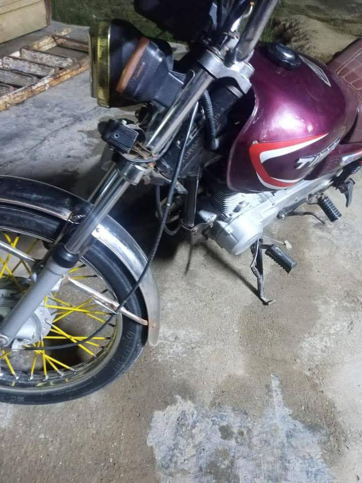 سلام عليكم دراجة تايكر 4 كير موديل 2019 اوراق كاملة اصولية نضيف الكهربائيات شغالة السعر 350 بي مجال مكاني بلدروز للاتصال ***********
