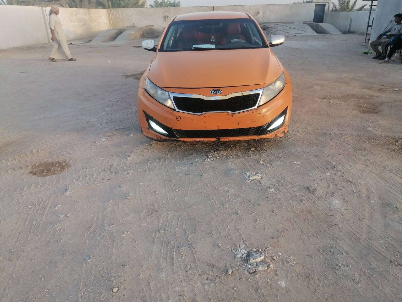 السلام عليكم 
اوبتيما كي فايف 2011 رقم بصره انكليزي بأسمي تبديل خاملغ امامي بدون دواخل بيه دحجات تكسي بصيطه محرك بيه بدايه تبخير كير حداديه شرط تبريد كهربائيات تخم تاير السعر 88 العنوان السماوه 
***********
