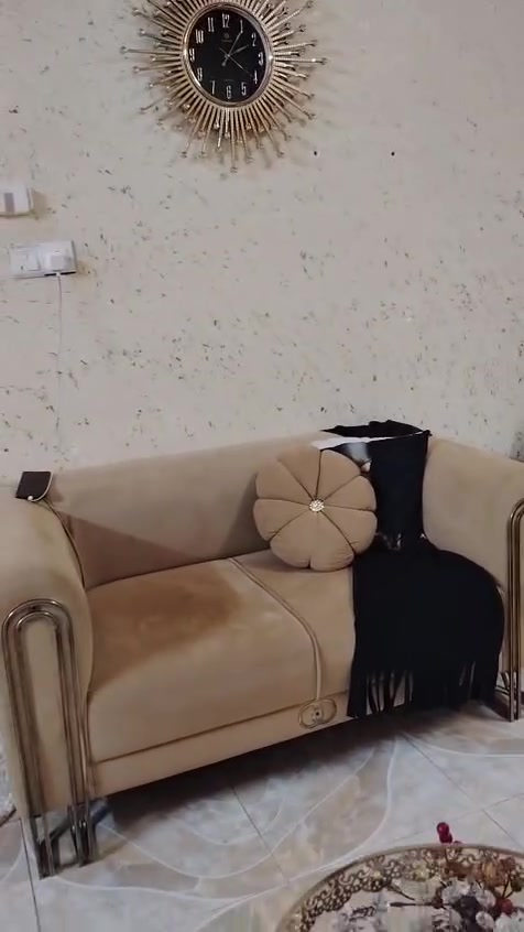 عدنا هم هذا الضخم نريريده ويا البرده ٨٥٠ عادي بدون برده  ٦٥٠ البرده ٣مترات ونص
***********
