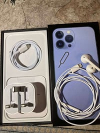 اصليات • شاحن وسماعات • كارتون