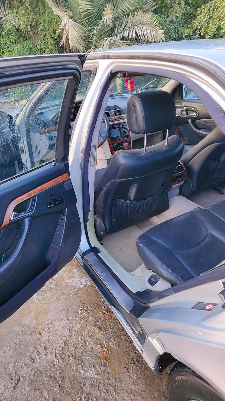 م عليكم
ادوات ادوات ادوات 
للبيع فقط
السعر 50 وبيهه مجال
مارسيدس غواصة 
مواصفات فوووووول
السياره جديده ونظيفه 
حدادية نص عمر
السيارة كفاله من الكص والعشائر والانتربول 
 

***********
