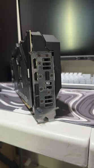 كرت شاشة 3070 نسخة
Asus ROG strix
Vram 8GB
عنوان: بصرة گرمة 
***********
