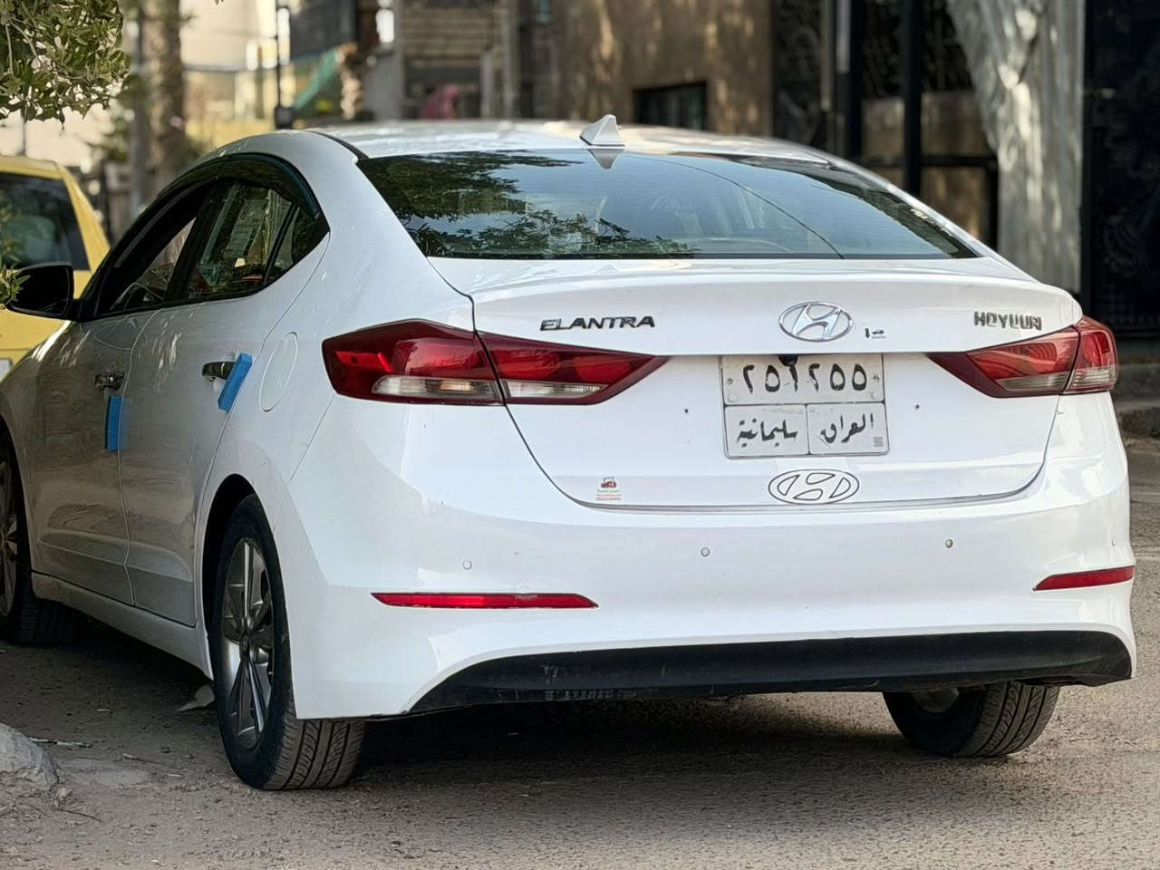 سلام عليكم ؟ بيع مستعجل
النترا   Elantra  2018 

السعر :114 $ وبيه مجاااال 

اتصااال :***********

سياره حادثه كلش بسيط بس اللنيد ؟ 
بيهه بارد شي بسيط جاملغ الخلفي 

ماشيه 88 mi 

محرك 2000 دوش

تخم تاير صدر حداديه كله جديد✅
فول مواصفات " 
مكينه 2000 دوش 
شفتات ستيرن
كشنات تدفئه 
صلانصه رياضي
لد نهاري.
بجم زنون زرع عدسه اصلي 
 ونضام ترحيب زنون
سستم صوت
شاشه كبيره 
كامره خلفيه 
اشاير مري شفط.
مخارج عدد ٢ USB. 
مو درايف .. 
تحكم ستيرن جهتين. 
اربعه دسك.
نظام سبورت.
ويل 16 كروم
حساسات امامي و خلفي 

بغداد
