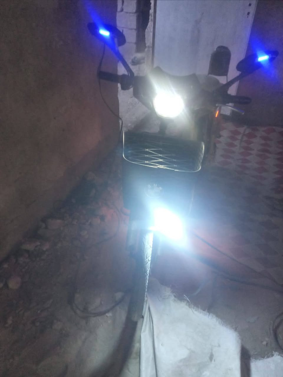 سلام عليكم متاح ماطور شحن نوع الاخوين النسر الذهبي 
كهربائيات  شغالات  لايت هورن كله شغال 
بطاريات يقرن 10 ونص 
نضاف مثل بلصور 
للبيع السعر 280 وبي مجال 
مكان الفلوجه النساف البعلوان


**إذا كنت صاحب هذا الإعلان وتريد حذفه لأي سبب، رجاءا أرسل رسالة إلى الدعم الفني**