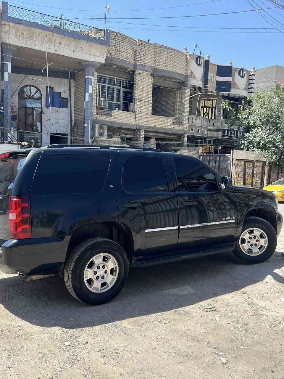 تاهو أدوات أدوات ادوات البيع بدون صبغ بدون كص سياره بل جيس مديل 2010جهازه ب 75 بيه مجال مكان بغداد  ***********
