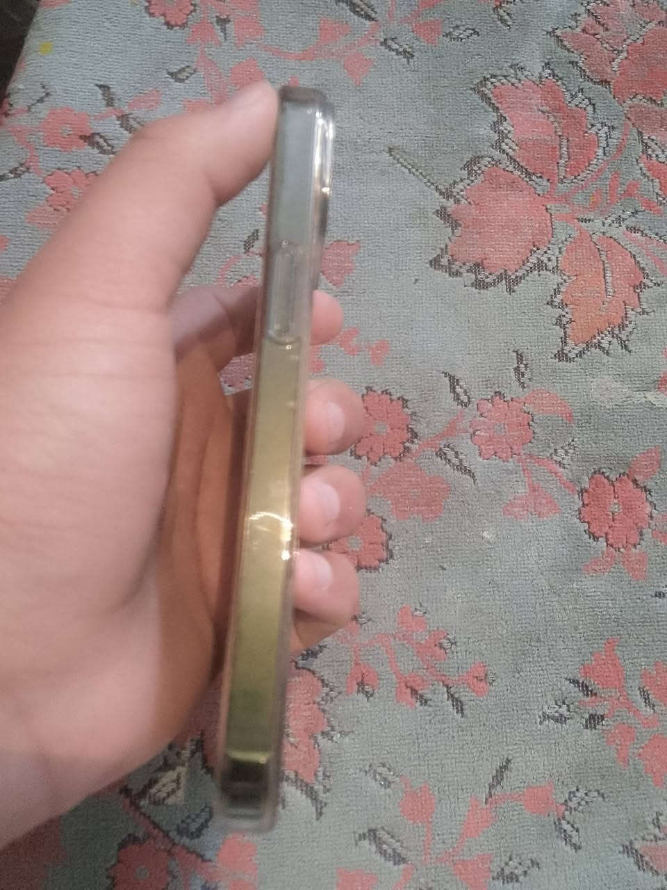 سلام عليكم ايفون 13عادي البيع جهاز نظافته 100٪100 جهاز يخبل مامفتوح بطاريه 79بلاديه مامفتوح جهاز مرتب
مال بيت ويا كفر ثاني وشاحنه اصلية 
السعر 500وبي مجال 
بغداد الحسينية 
***********
