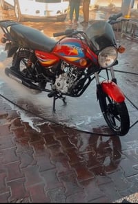 دراجه بوكسر 21مرقم لوحه وسنويه بأسمي الدراجه خير من الله مكينه مامفتوح...