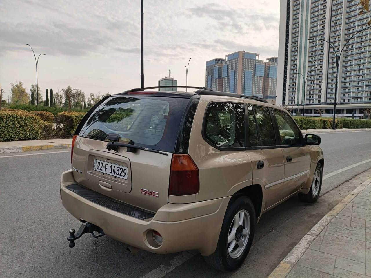 شؤفرليت GMCسياره يه كى زؤر جوانه كيرومه كينه ى به شه رته كيرى تؤ ما تيكه ده بل اكسله ناو زرده ناوفؤر ميكه يه ره قه موسه نه وى نوييه فول مواسفاته به س سيلايت نيه يه ك بارجه سه بوغه سعر 88وه ره قه شوين هه ولير *********** أربيل, العراق
