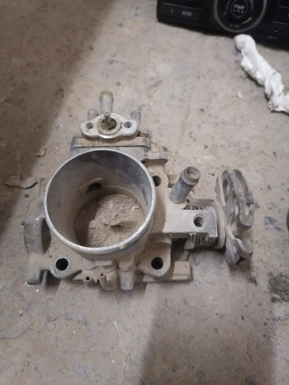 سلام عليكم غراض للبيع انضافه وشغالات مكانهن نجف***********
