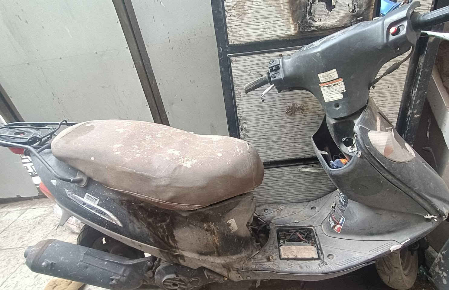 سلام عليكم ادرس قديم كهربائيات كلهة كاملة بس بيهة شوية نوقصات دراجة متروكة ماعدي مجال ارتبهة يرادلهة ترتيبات مكاني بغداد خلي السعر وبالعافية عليك


**إذا كنت صاحب هذا الإعلان وتريد حذفه لأي سبب، رجاءا أرسل رسالة إلى الدعم الفني**