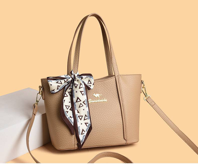 🖤✨ أناقة تخطف القلب ✨🖤
شنطة نسائية فخمة بتصميم ناعم وكيوت تضيف لمستك الخاصة بكل إطلالة 💅
ستايل راقي + تفاصيل حلوة (الشال) تعطيها فخامة مختلفة 🤍
حجمها عملي ويكفي كل أغراضك اليومية بكل ترتيب وأناقة 👌
💫 تناسب الدوام، الطلعات، وكل وقت تحبين تكونين فيه مميزة
💰 السعر: 25 فقط (مع التوصيل 🚚)
🔥 عرض رهيب لا يفوّت
📩 احجزي هسه قبل نفاذ الكمية


**إذا كنت صاحب هذا الإعلان وتريد حذفه لأي سبب، رجاءا أرسل رسالة إلى الدعم الفني**