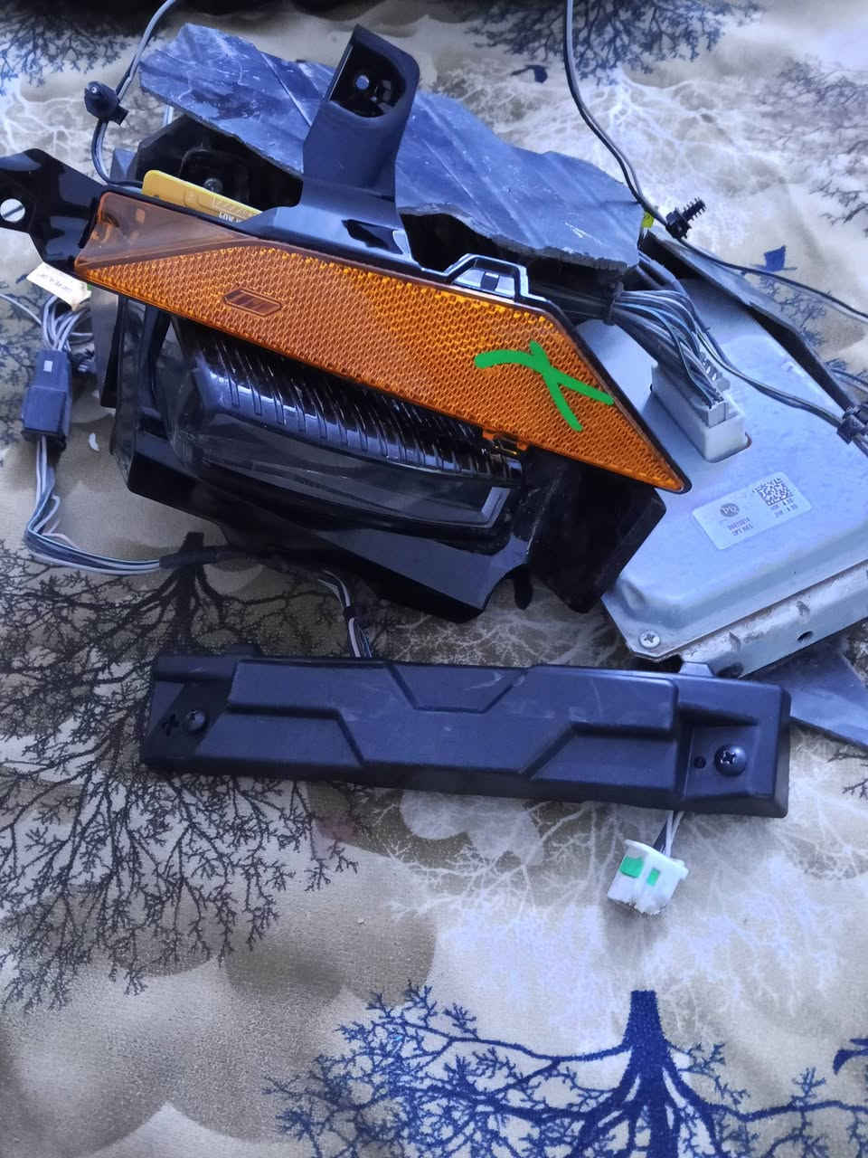 السلام عليكم... عندي غراض النترا 2024 او 2025 نفس الشكل كوع الافيرتر الهايبرد عدد 2 عندي عدسات والمحولات مال لايت وترايش وشباك وفلينه مال دعامية الامامي مكاني كربلاء ***********
