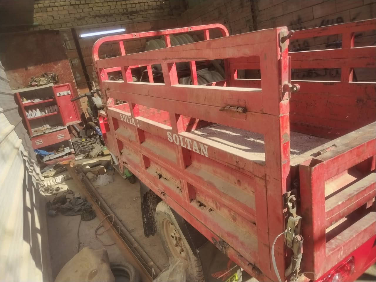 السلام عليكم ستوتة سلطانة النضافة موضحة بلصور بدي جبير مال حمل + مكينة  ٢٠٠كفالة لاتنقيص ولا تبخير اوراق تالفة راعيهة موجود يتكفل حلال وحرام مكاتبة ومنفيست فقط ب١٢٥٠ وبيهة مجال للشراي بغداد الدورة مقابل ابو طيارة السكني *********** ***********
