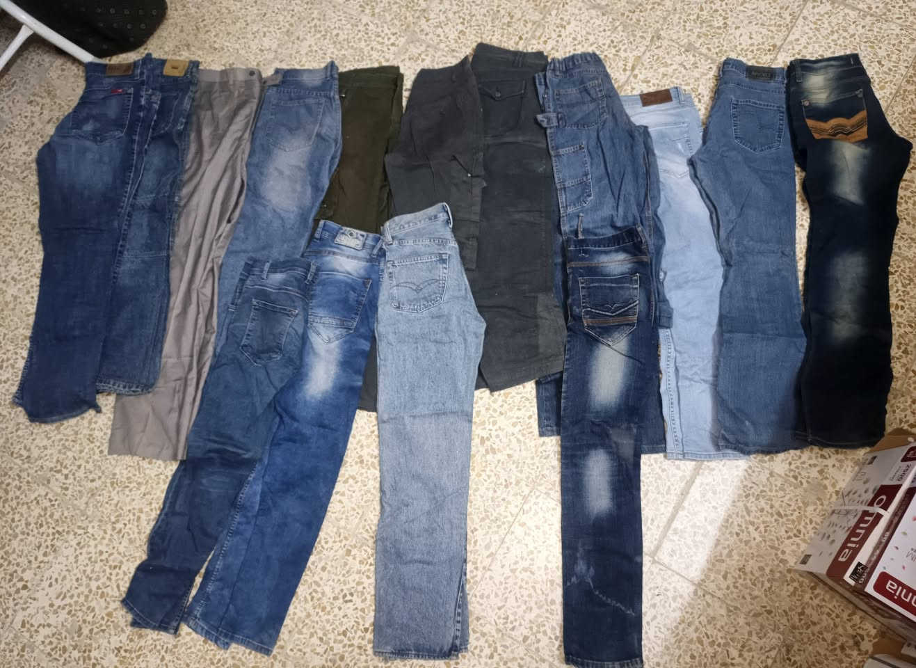 🛑غراض للبيع
💦مسبح الطول 50العرض 150 ناقصو عود سعرو25بي مجال 
👖كابويات عدد 15انواع الاحجام القطعه ب الف ابيع شلع عدد15
💨ساحبه تصير مطاعم بيوت كبيره صناعه قويا خدميه 70سم حجمها السعر 50الف


**إذا كنت صاحب هذا الإعلان وتريد حذفه لأي سبب، رجاءا أرسل رسالة إلى الدعم الفني**