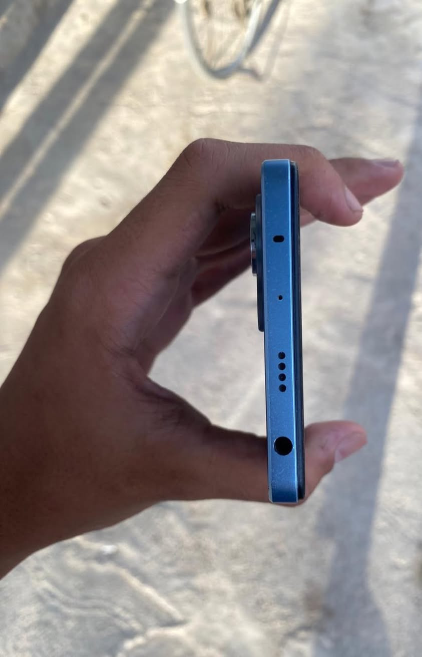 السلام عليكم للبيع او مرواس بـ آيفون
هاز Xiaomi Poco X5 - يأتيXiaomi من شركه Pro مع قياس شاشه 6.67انش ودقه عرض 2400❌1080بيكسل ..الكاميرا الأساسية بدقه108ميجا بيكسل والكاميرا الاماميه (السيلفي)بدقه 16 ميجا بيكسل . مع معالج ثماني النواة ، مع بطاريه بسعه 5000 😳ملي أمبير و بمساحه تخزين 256GB الذاكره العشوائيه -الرام-فقد زود الهاتف بسعه 6GB/
10GB
ببجي 90 فريم 
ً
ً
ً
ً
ً
شراي تعال خاص


**إذا كنت صاحب هذا الإعلان وتريد حذفه لأي سبب، رجاءا أرسل رسالة إلى الدعم الفني**
