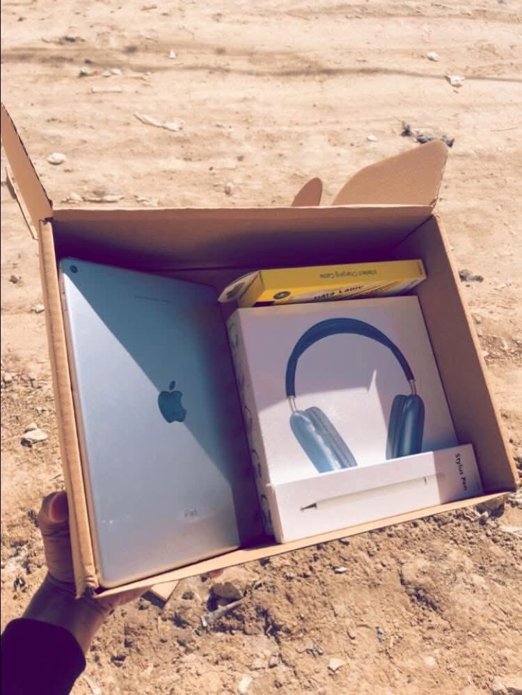 ipad 8
ذاكره 32
بطاريه 95% واعلى . إمريكي . نموذج M
نظافه 100%
ملحقات : قلم + سماعات airpodsMAX + كيبل
متوفر كميات كله وتربروف مفحوص حاسبه
فحص + ظمان 3 ايام
 سعر 175 مع توصيل
للحجز ارسل رقمك وعنوانك


**إذا كنت صاحب هذا الإعلان وتريد حذفه لأي سبب، رجاءا أرسل رسالة إلى الدعم الفني**