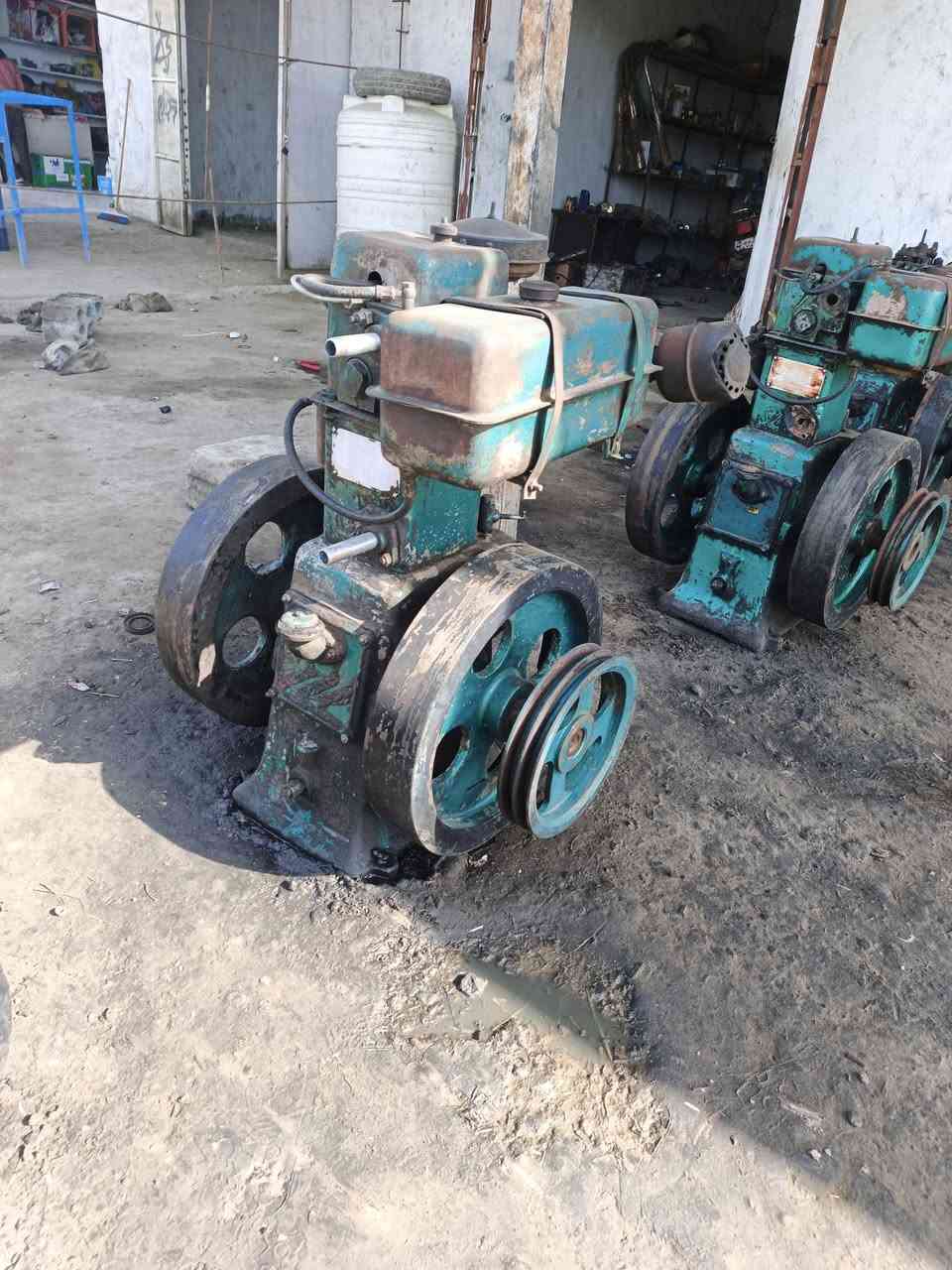 ماطور للبيع ٨حصان مكفول شرط الشغل النوعيه توبلاند ابو الكف مع راس توليد ٧ونص كيفي العنوان بابل الحمزه الغربي منطقة الخميسيه 
السعر ٦٠٠
***********
***********
