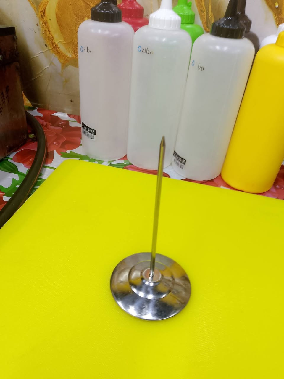 اغراض مطعم للبيع مستعمل اقل. شهر
ميز طول 2 متر + سكاكين الماني عدد 2 + سكين منشار كابسه بركر + شفرات عدد2 +كريل + طباخ فلافل وفنكر +حامله اوردرات +بسمار اوردرات +حامله سكاكين + بطاله صلصه عدد8+ بلانكات عدد 5
مكاني بغداد الدوره المهديه الثانيه 
*********** بي واتساب
السعر شلع 500 الف وبي مجال بسيط 
واذا تريد مفرد موجود
