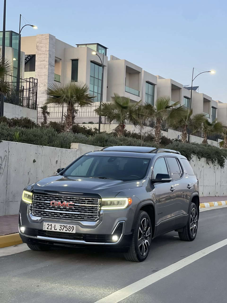 Gmc acadia 
جمسي أكاديا 2021 وارد أمريكي

‏ 

المواصفات SLT فول

محرك 6 3600 كير 9 سرعه 

المسافة المقطوعة: 42 الف فقط

شاشة كبيرة

كيج إليكتروني

بانوراما

حساسات 

سبعة راكب

كشنات جلد و هيتر و كهربائي 

 كشن السائق هزاز 

رادار أمامي وجانبي

ويل كروم 

إشارات بالمرايات و رادار

تشغيل عن بعد

صندوق كهرباء

بصمة بالأبواب

هندبريك بصمة

لايتات LED + زينون

بك لايت LED

الضرر: بنيد وجاملغ صبغ فقط

شرط محرك وكير شواصي كفاله شرط سونار 

السيارة فول مواصفات 1/1 
***********
