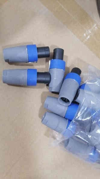 يتوفر. بيز 15 انج. تويتر. بورات 4 خط. 2 خط. واير مايك. سبيكون. مكسر داينكورد
يتوفر توصيل لجميع محافظات العراق

للاستفسار التواصل واتساب

***********
