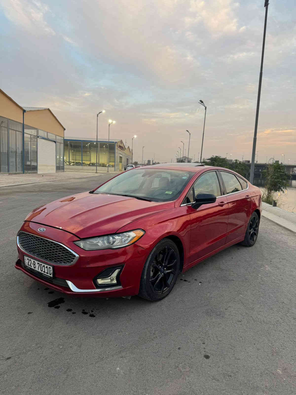 فورد فيوجن موديل ٢٠٢٠وارد امريكي فول اسلايد كشنات جلد محرك ١٥٠٠حادث طرف النيد صبغ وباب الخلفي ايسر بي صبغ السعر ١١٨ورقة العنوان بغداد شارع فلسطين ***********
