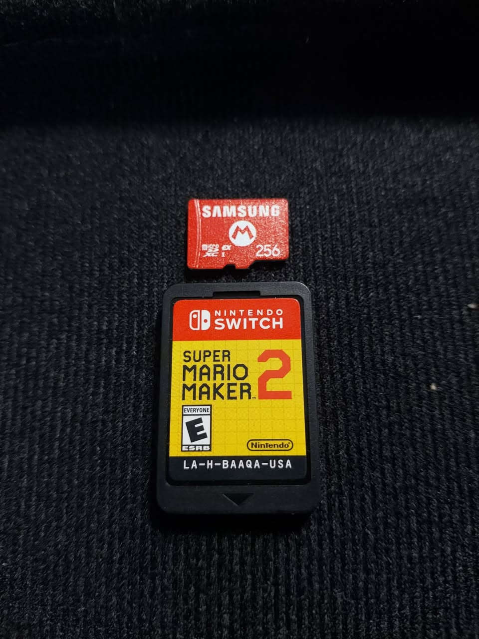 السلام عليكم نيتندو سويج 2 للبيع استخدام قليللل جداا نضافة 1000% مع رام اصلي مخصص للسويج من سامسونج ٢٥٦ كيكا ولعبة ماريو ميكر 2 وشاحن الاصلي وحقيبة بدون كارتونة وبدون دوك فقط الملحقات الي ذكرتهن مكاني بغداد
السعر 500 الف قفل 
رقمي : ***********

