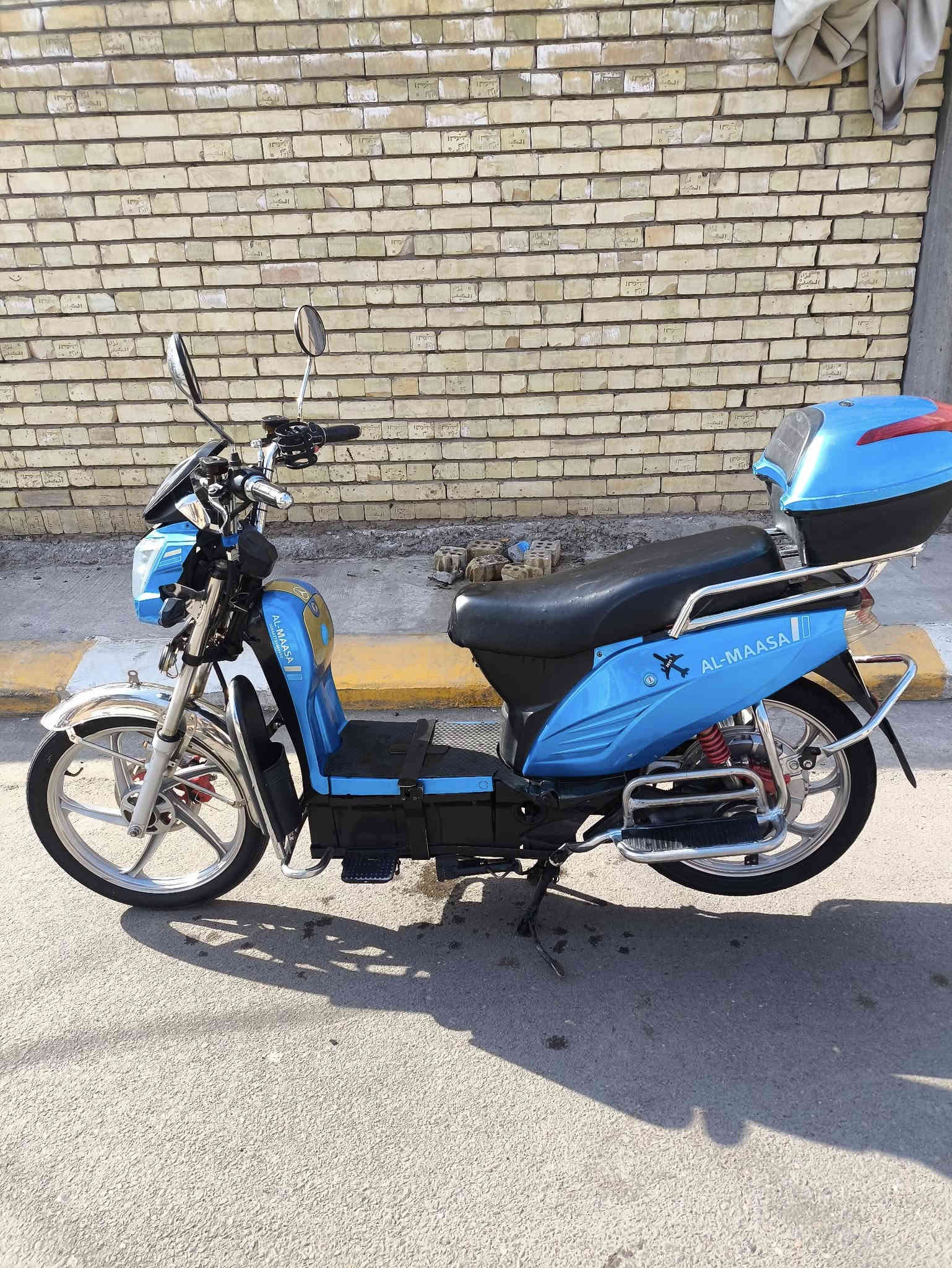 هارلي لبيع موديل 23 نوع الماسه بطاريات عشره ونص يقرن كهربائيات كلها شغاله اي نقص مابيه جهاز مانع سرقه تحكم عن بعد بصمه سويجين دراجه نضافه فول نضام بك 
اي نقص مابيه سعر 500 بيه مجال 
***********
+9647827587898
