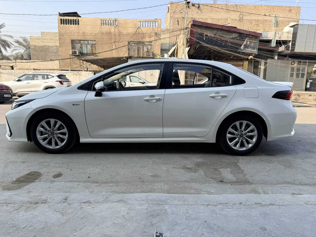 السلام عليكم
كورلا هايبرد 2025 مكفوله كفاله عامه بيها دحجه زغيره بداير مال جاملغ الخلفي ماشيه 6000 
مواصفاتها
بصمه
فتحه
تبريد قطعتين
كشنات جلد
شاشه
حساسات خلفيه
سايد بريك بصمه 
اوتو هولد
رقم بغداد دولي 
السعر 162 وبيها مجال بسيط 
للاستفسار الاتصال 
***********
