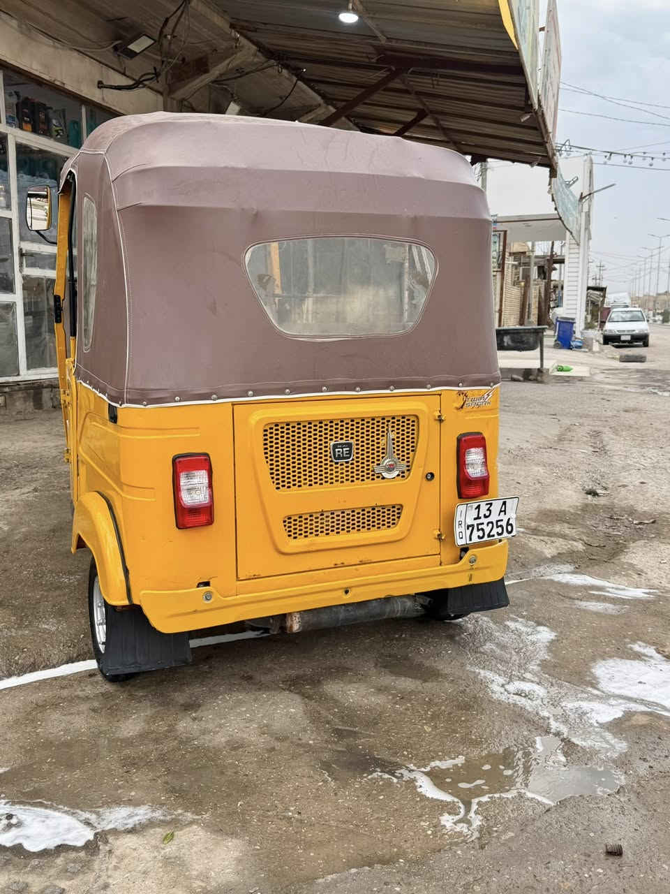 سلام عليكم تكتك 22رقمً سنويه الكشره كفاله  المكينه مجفت شركه جديد  تجفيت جاهزه الخير ***********
