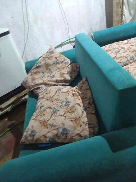 قنفات  ٥ قطع     نهايتهم ١٢٥
قبله حي قائم قرب ايشق  ***********
