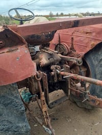 عنتر 71 للبيع شغاله ماعايزه أي شيء المحرك مجفت جديد السعر 3مليون رقم  ...