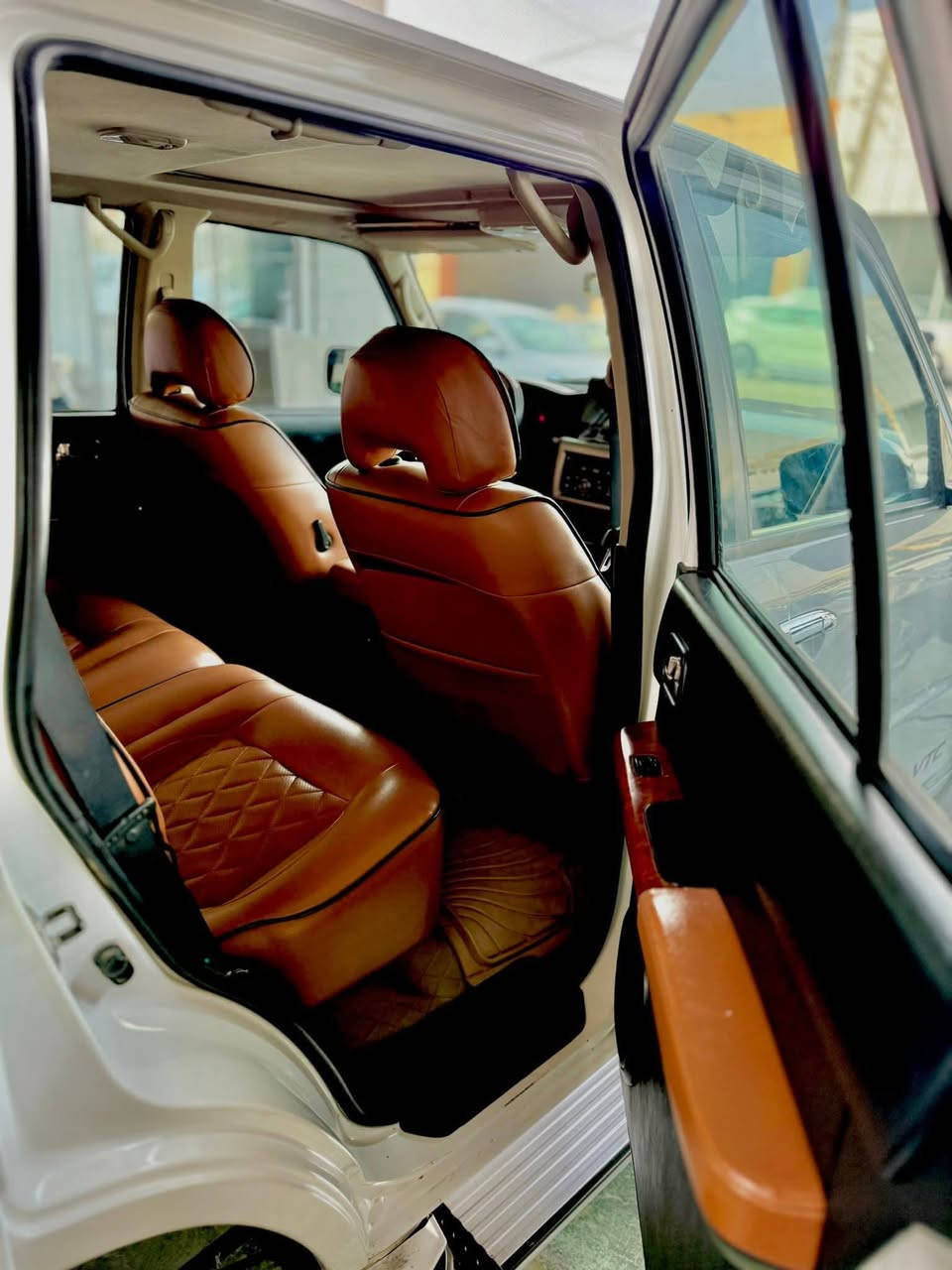 السلام عليكم للبيع نيسان باترول سفاري موديل ٢٠١٩ كفاله عامه  رقم بغداد انكليزي ماشيه ١٠٥ الف حقيقي تخم تاير جديد مشدود قبل يومين صدر كامل جديد السعر 30 الف  للإستفسار الاتصال  :***********
