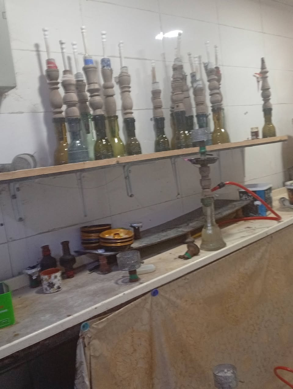 سلام عليكم شباب كهوه للبيع موقعه حلوو بصف شارع الطباء مقابيل الجسر القديم اسمه كوفي المدلل كهوه حلوه ومرتبه بيه كراسي عدد 35 اراكيل عدد 60 براد واحد مجمده وحده جبيره تخم جديد كامل بلازمه مبردات اثنين سبالت اثنين كامله مكمله. للستفسار ***********
***********
