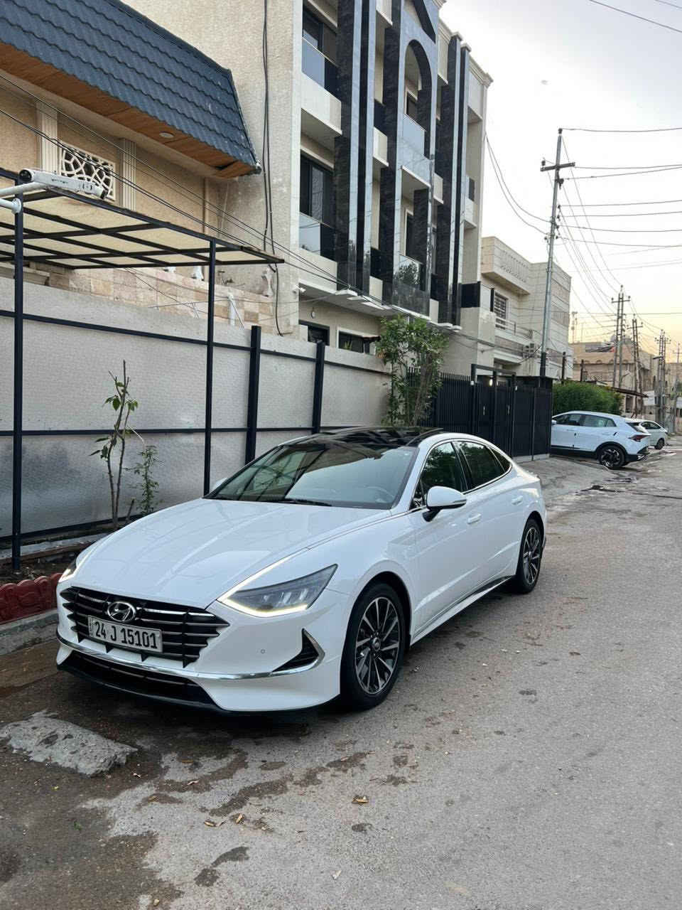 سلام عليكم سوناتا مديل 23 مكينه 2500 فول موصفات بانوراما
***********
