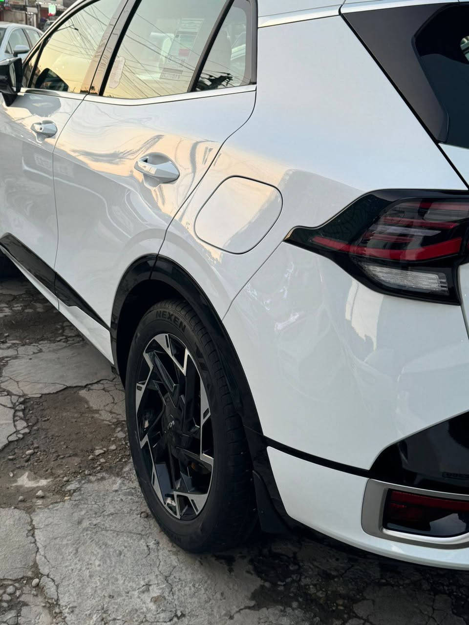 تحيه طيبه
كيا سبورتج جيتي لاين فول مواصفات.    موديل  2025
ماشيه 11الف ضمان الدولية 5سنوات 
فول السيارة كشن حار بارد
 اعلى مواصفات السبورتج 
رقم بغداد
  سيارة ع وضع الشركه جديدة كليا 
السعر 265 
الاستفسار ***********
مكاني بغداد الصليخ
